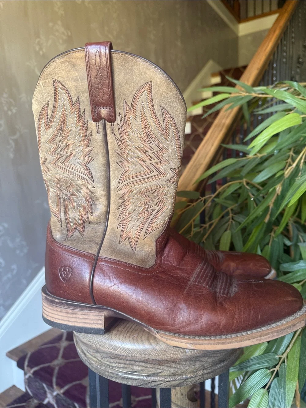 ARIAT VALOR men’s western cowboy boots very good condition size 9 1/2 D